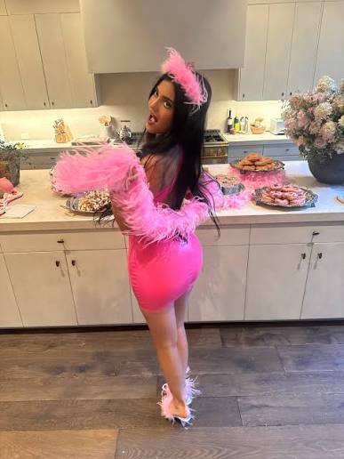 Showgirl 12-Ply Ostrich Feather Boa